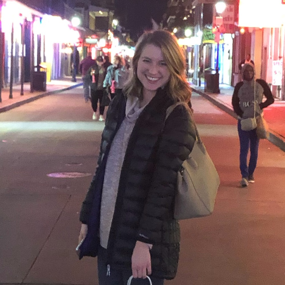 Meet your Posher, Alyssa